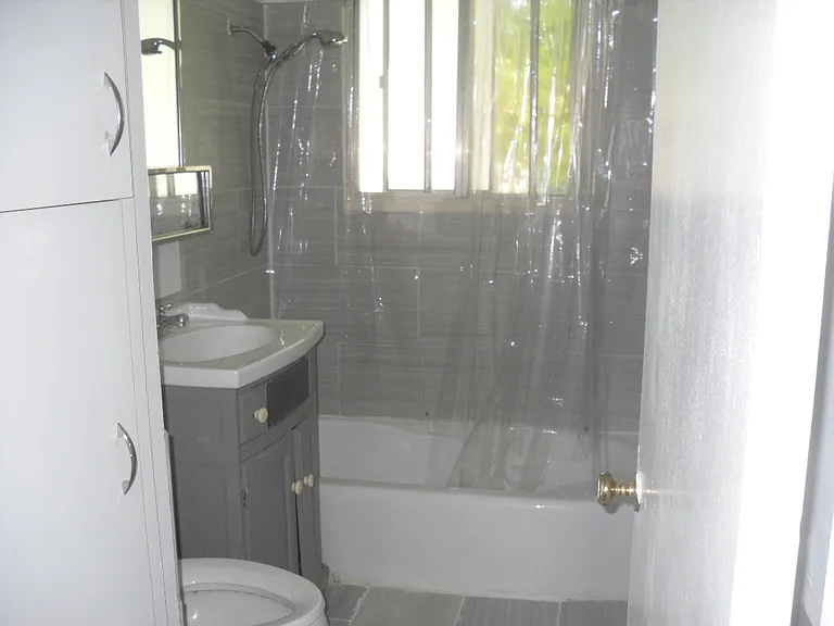 109 Spruce Dr — Photo 4