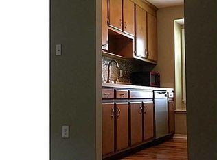 301 Crestwood Ct, Yorktown, VA 23692