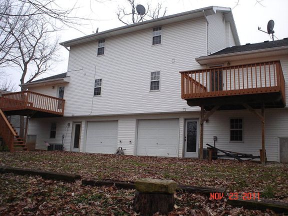 3rd image of 3921 Greenbrier Dr