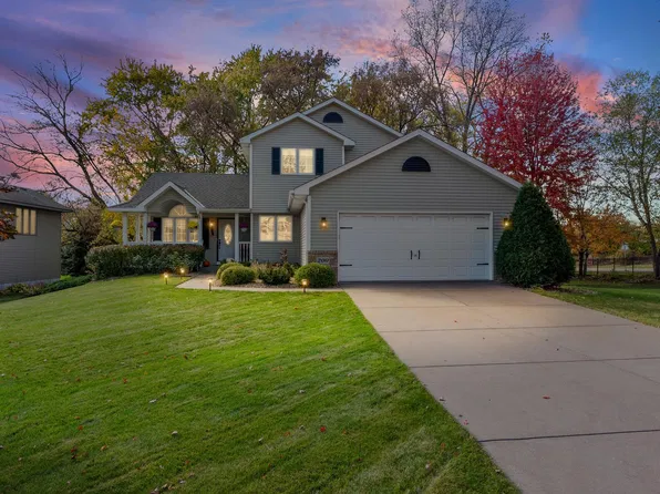 200 Pendryn Hill Curv, Woodbury, MN 55125