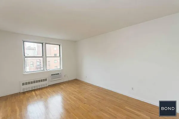 Rented by Bond New York | media 15