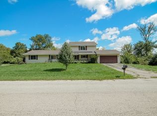 1960 Valencia Dr, Rockford, IL 61108