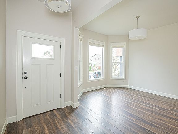 3rd image of 3611-3613 NE Cleveland Ave #3611