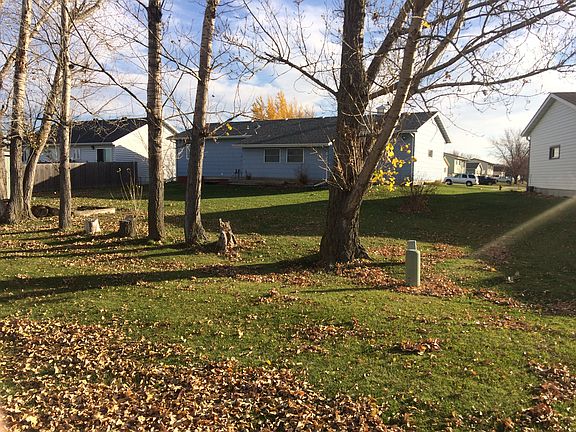 3rd image of 54 Evergreen Cir