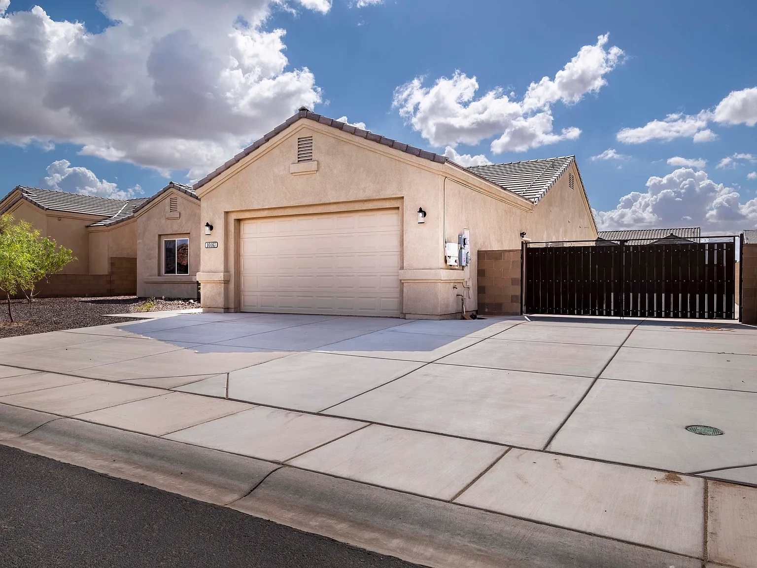 3 bed, 1732 sqft, $2,400 — Photo 4