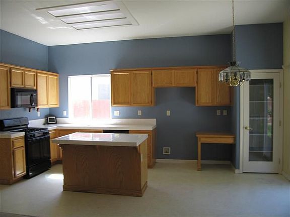 5th image of 3130 Sumatra St
