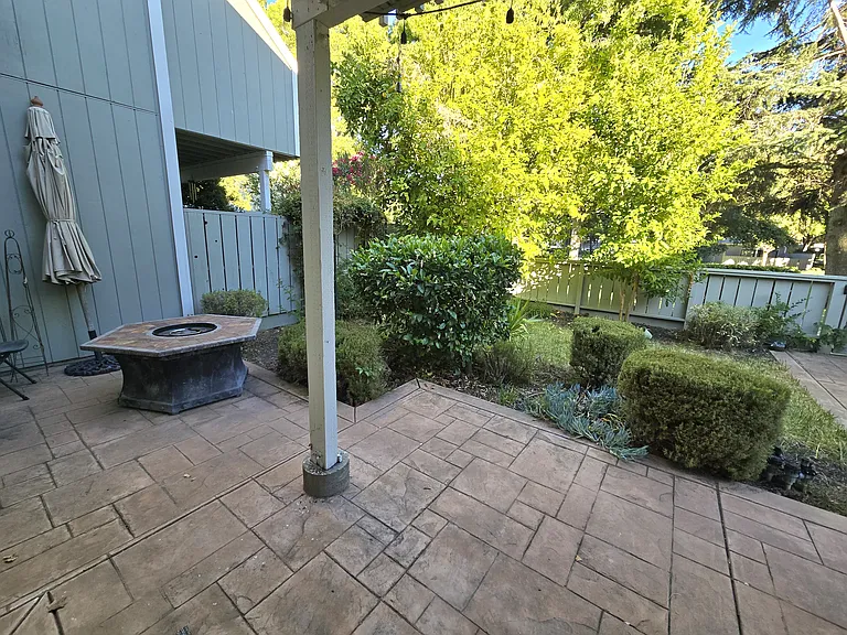 7542 Rosedale Ct — Photo 25