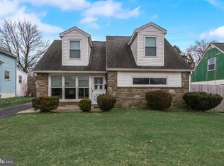 918 Providence Rd, Secane, PA 19018