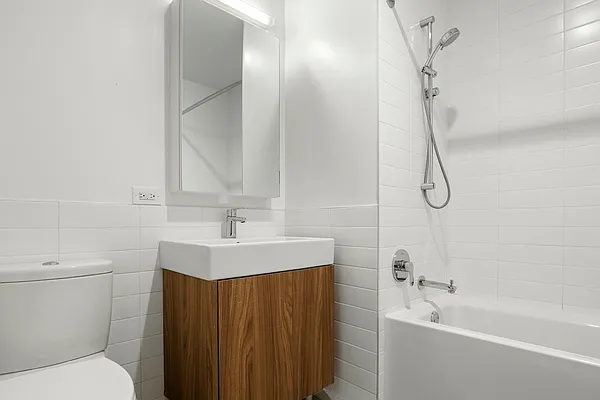 Rented by Stonehenge NYC LLC | media 4