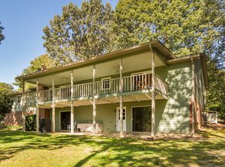 3814 Lake Shore Rd S, Denver, NC 28037