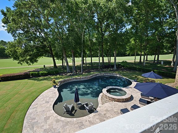 3rd image of 11624 Glenn Abbey Way