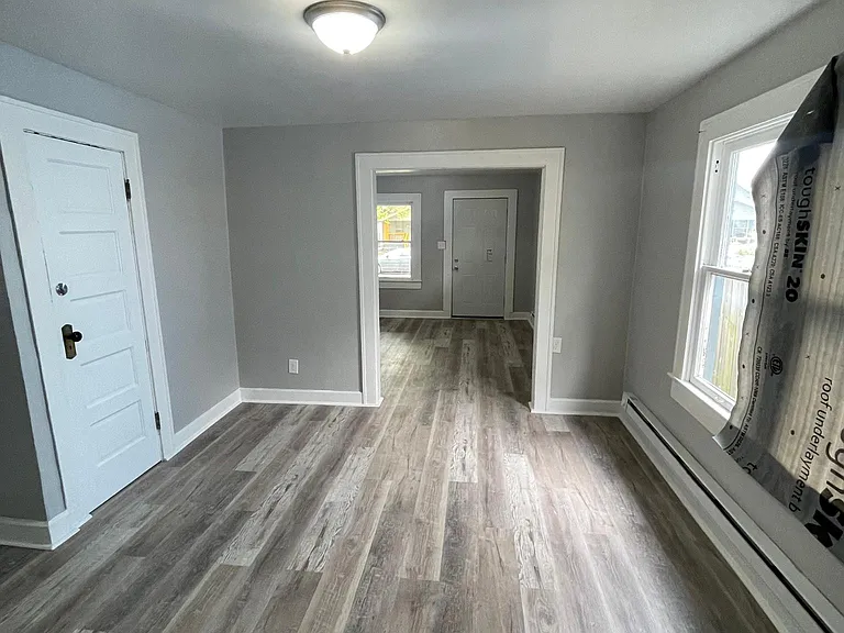 939 N Ewing St — Photo 3