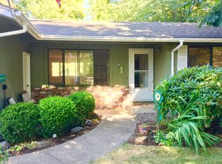 1645 Copping St, Eugene, OR 97404