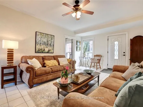 17 Foster St, Hamilton, ON L8N 1Z7