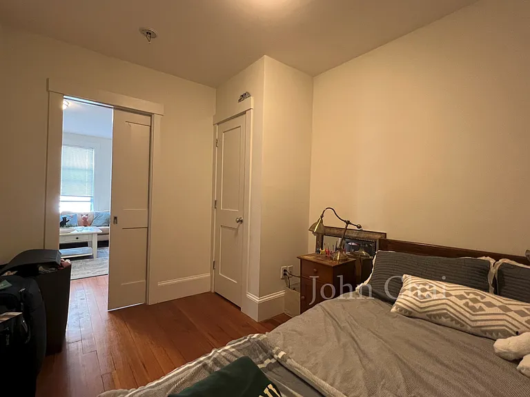 83 Harvard St #4 — Photo 17