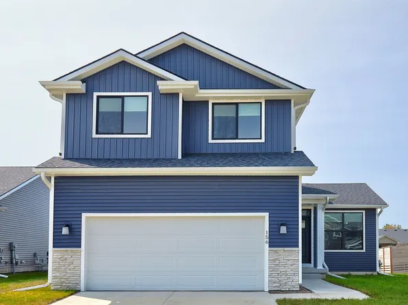 156 SE Dorr Dr, Pleasant Hill, IA 50327