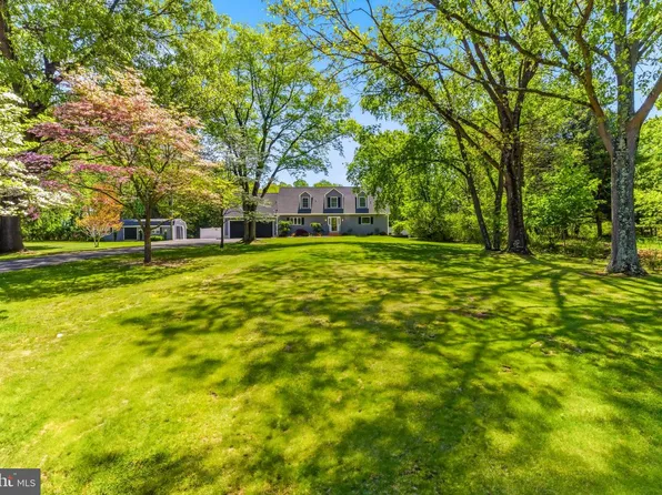 412 Greentree Rd, Sewell, NJ 08080