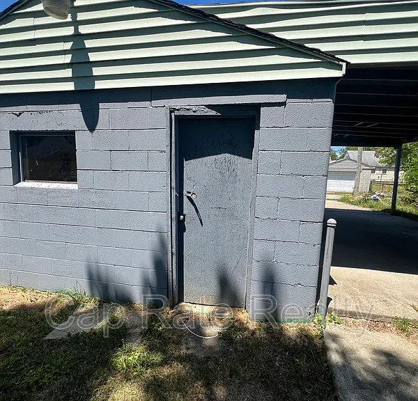 924 E 18th Ave — Photo 28
