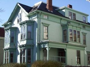 295 Spring St APT 3, Portland, ME 04102