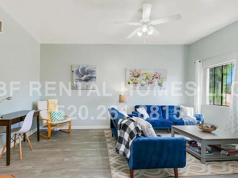 2319 E Helen St #2 — Photo 8