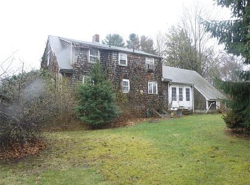 2nd image of 24 Highfields Rd