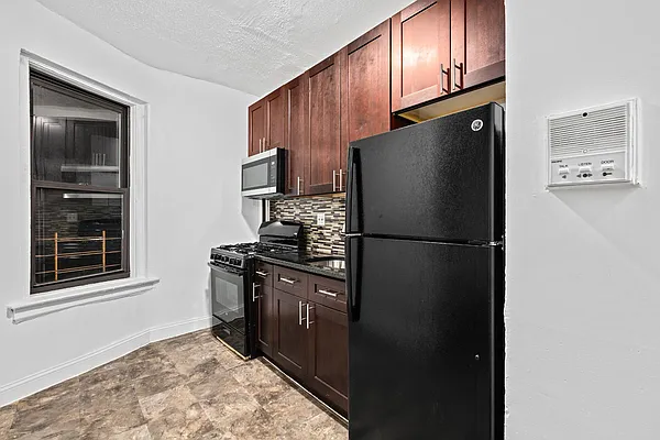 Rented by Keller Williams NYC | media 7