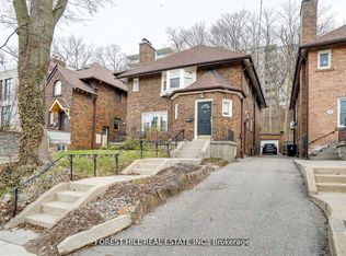 8 Poplar Plains Cres BASEMENT B, Toronto, ON M4V1E8