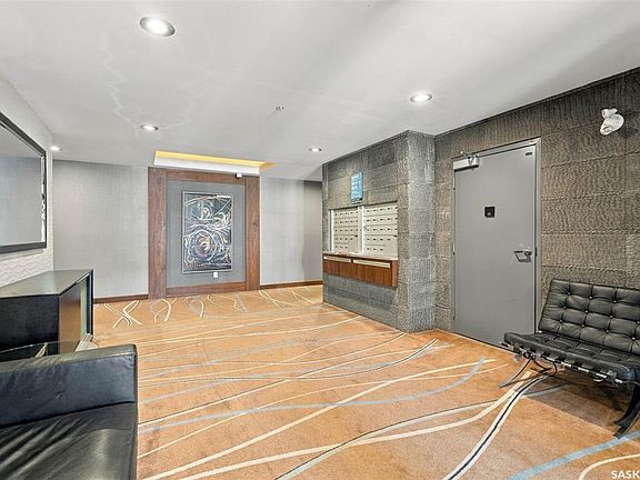 3rd image of UNIT 308-120 Phelps WAY