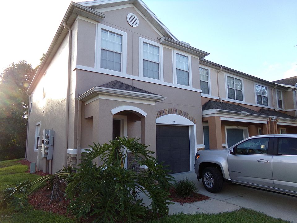 1st image of 5711 Parkstone Crossing Dr