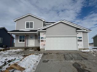 322 NE Chalet St, Elkhart, IA 50073