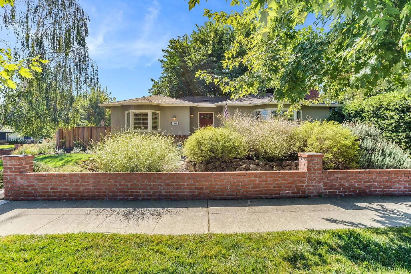 1318 Britton Ave photo 1