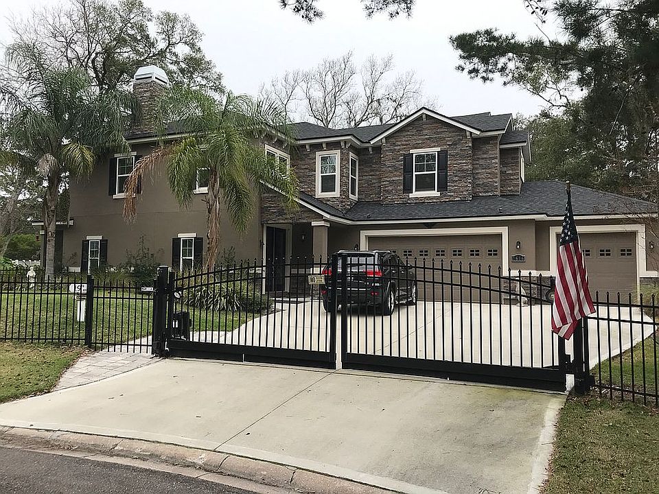 Located on Amelia Island