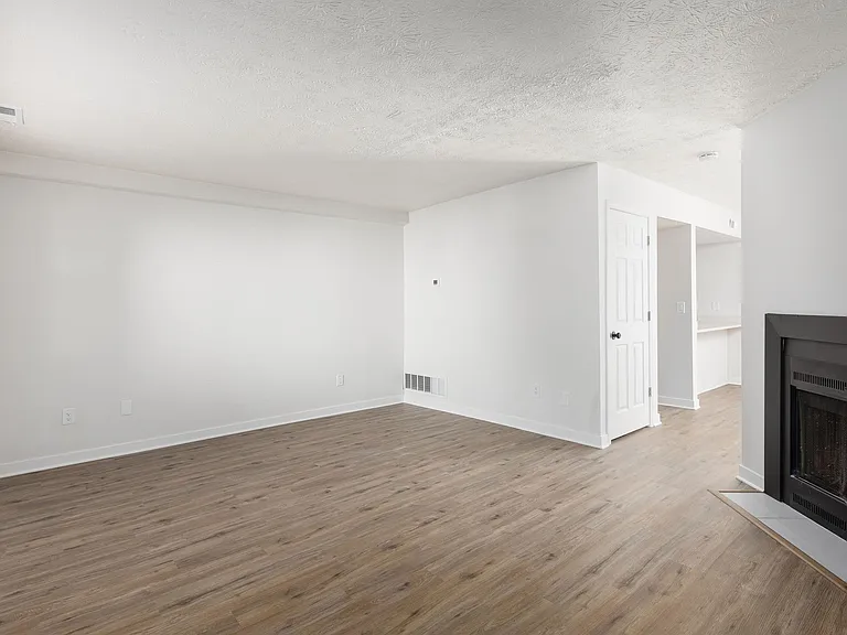 265 Cross Country Dr S — Photo 10