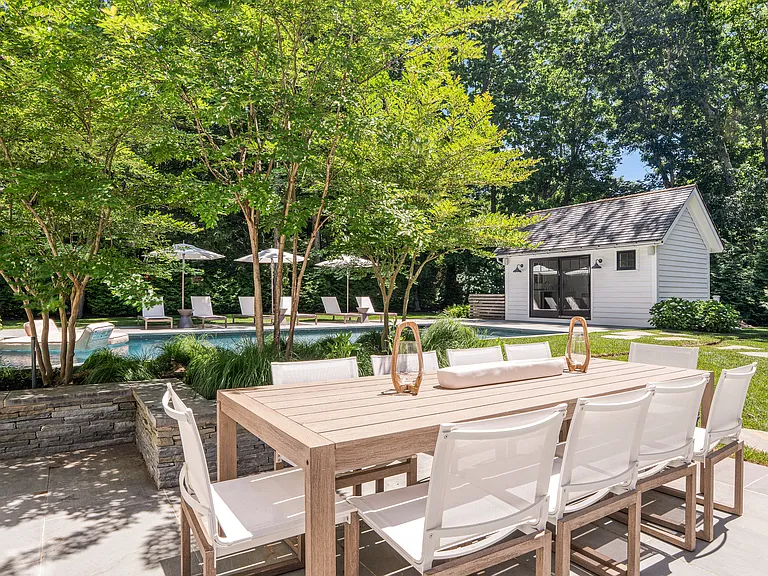 41 Montauk Ave — Photo 20