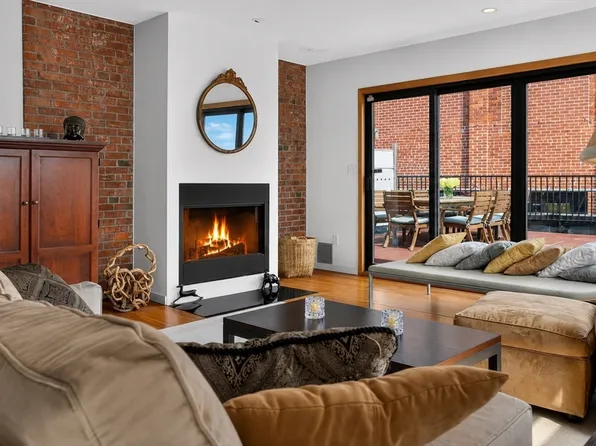950 Dorchester Ave Unit 301, Dorchester, MA 02125