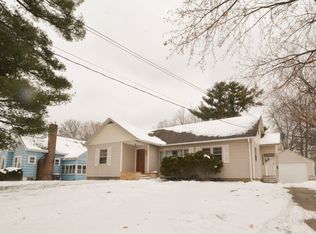 711 7th St NW, Rochester, MN 55901