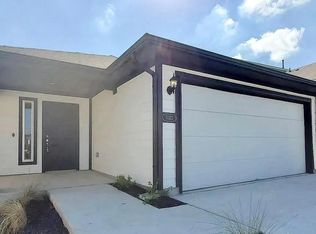 11313 Lago De Garda Dr, Austin, TX 78747