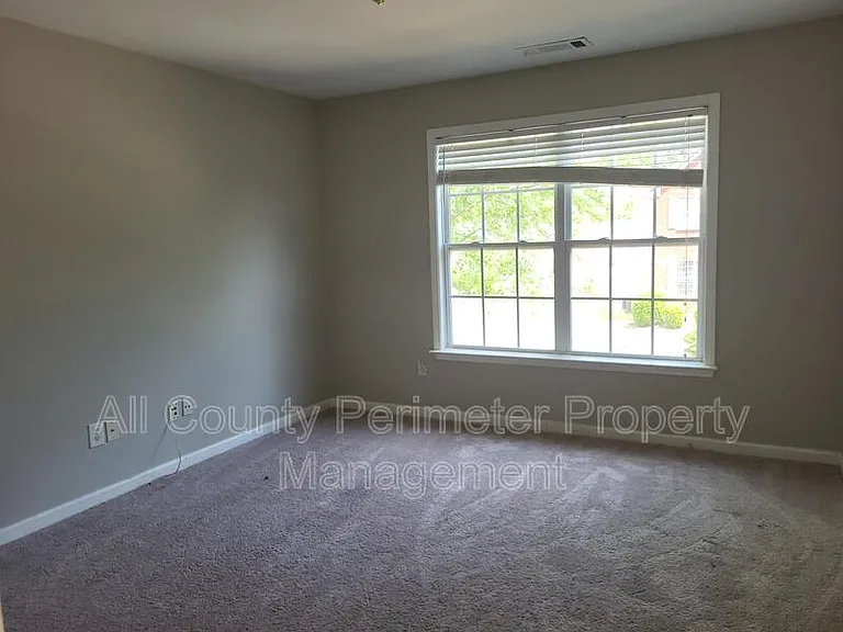 380 Simonton Crest Dr — Photo 13