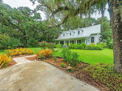 21950 N River RD, Alva, FL, 33920