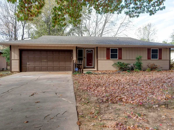 2063 S Suprema Avenue, Springfield, MO 65807