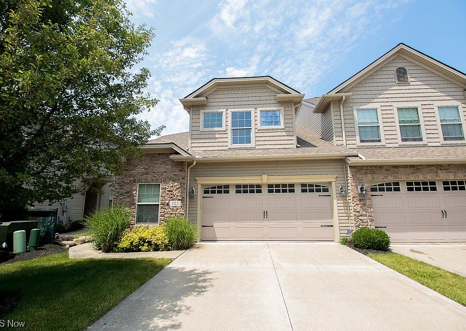 1st image of 322 Lakewick Ln