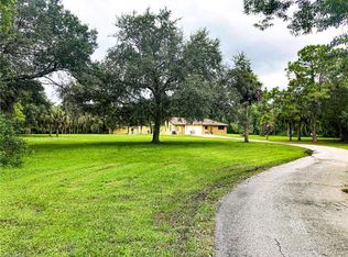 17100 Tarpon Way, North Fort Myers, FL 33917