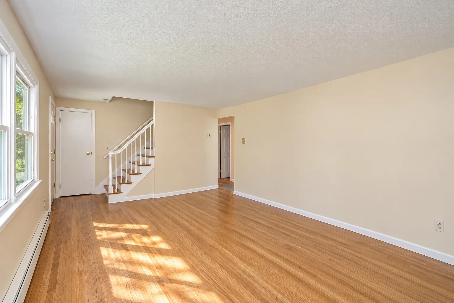 4 bed, 1440 sqft, $2,750 — Photo 3