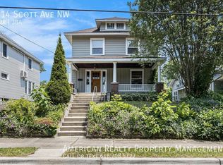 314 Scott Ave NW, Grand Rapids, MI 49504