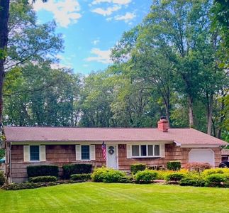 384 Miller Place Rd, Miller Place, NY, 11764