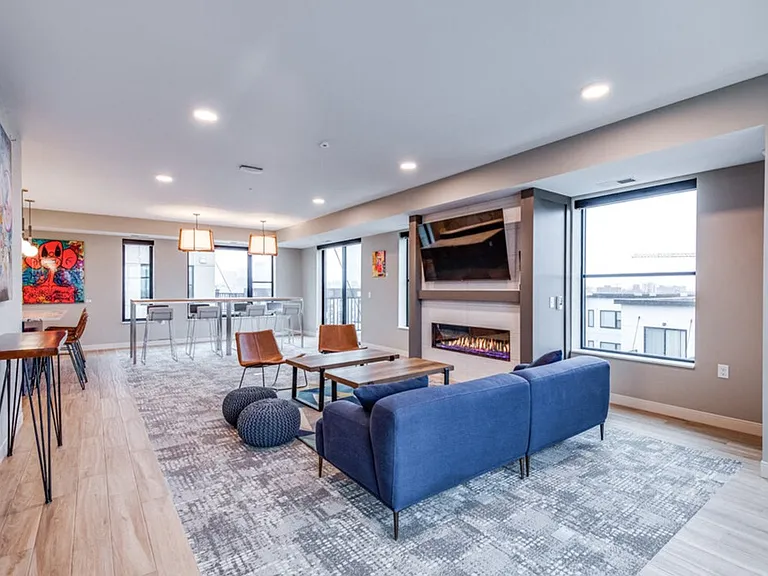 Lago Apartments — Photo 57