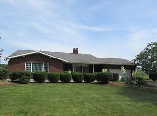 120 Broadview Rd, New Stanton, PA 15672