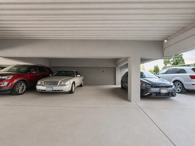 5311 Boulevard E #7 — Photo 16