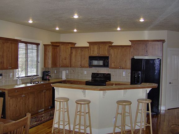 Spacious Kitchen