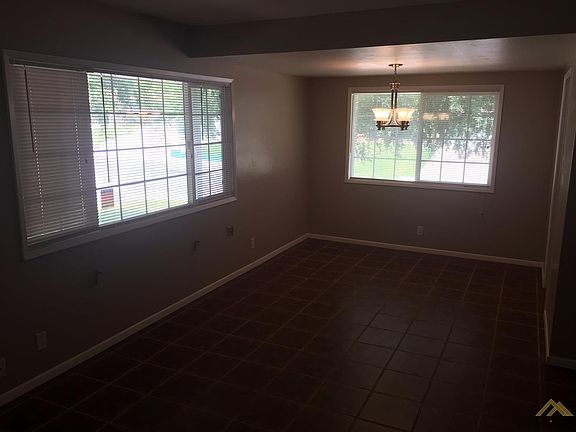 5th image of 1813 Davidson Ave